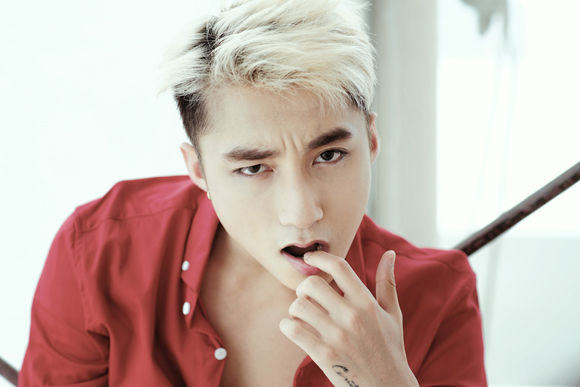 Đạo diễn Hậu duệ mặt trời bản Việt muốn Sơn Tùng M-TP vào vai của Song Joong Ki