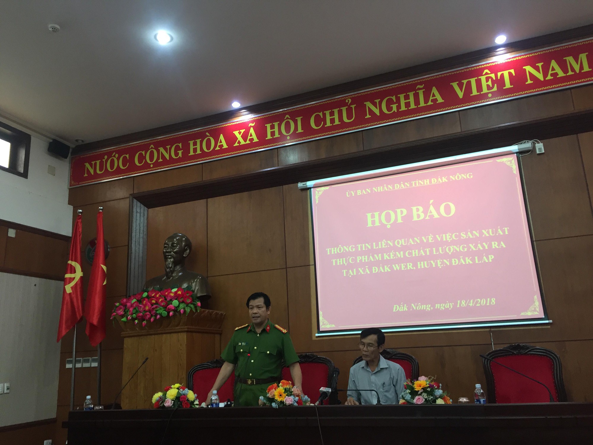 Chiều nay công bố thông tin về vụ phế phẩm cà phê được nhuộm bằng dung dịch pin Con Ó