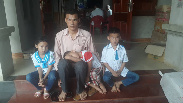 Cả xóm náo động do một cô vợ theo ‘Hội Thánh Đức Chúa Trời’