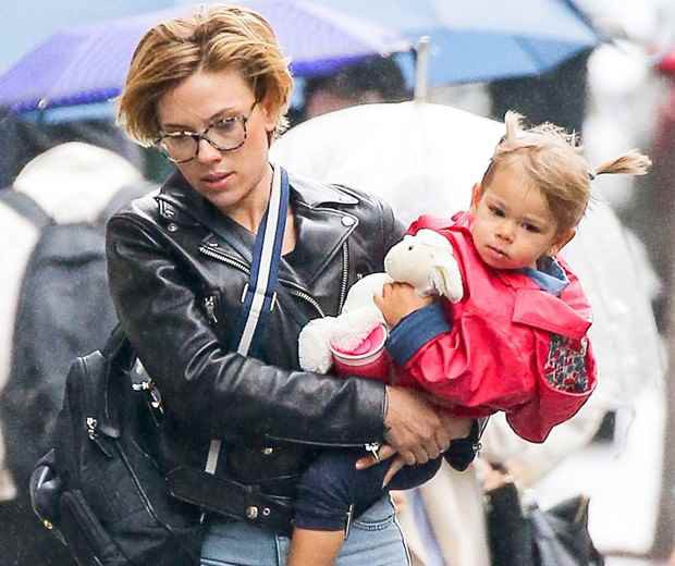 Nhan sắc hội bánh bèo nhưng không vô dụng của Avengers: Ai cũng xinh đẹp, sexy và vô cùng cá tính