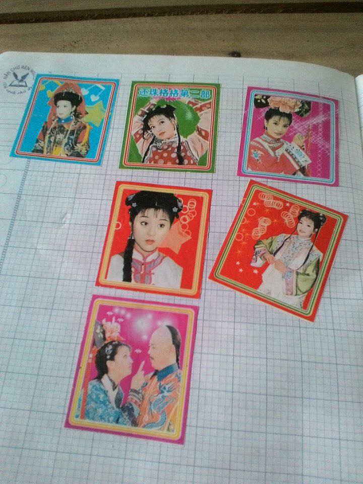 Kho báu của 9X: Cả nguồn sống bỗng chốc thu bé lại bằng một cuốn vở chứa đầy hình dán!