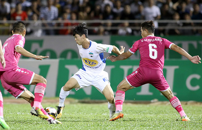 Hết lo về quê đi cày, Công Phượng - Xuân Trường ra sao ở V-League?