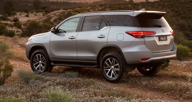 So sánh Chevrolet Trailblazer 2018 và Fortuner 2017: Cuộc lật đổ ngai vàng