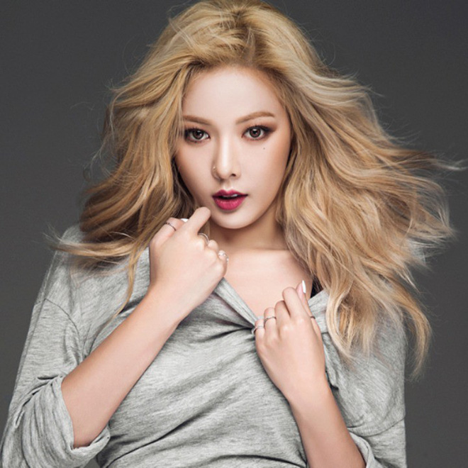 Phải chăng vì thói quen ăn mặc gợi cảm mà tôi mãi chẳng thể tìm nổi một người bạn trai tử tế