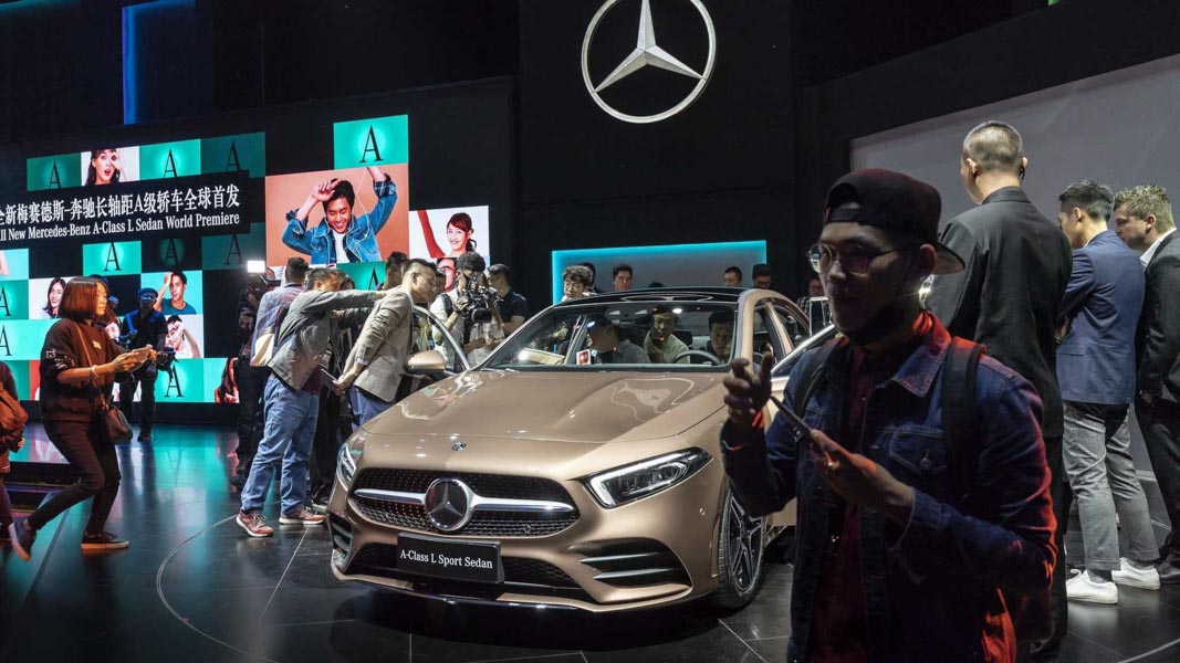 Mercedes-Benz A-Class Sedan 2019 phiên bản trục cơ sở dài ra mắt Mercedes-Benz A-Class Sedan 2019 phiên bản trục cơ sở dài ra mắt