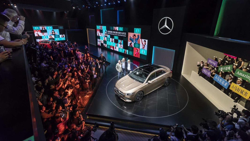 Mercedes-Benz A-Class Sedan 2019 phiên bản trục cơ sở dài ra mắt Mercedes-Benz A-Class Sedan 2019 phiên bản trục cơ sở dài ra mắt
