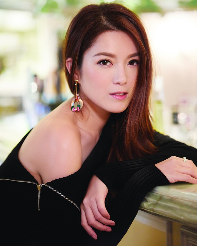 Chuyện đời Hoa hậu Trung Quốc 2 lần lộ ảnh nóng: Bị TVB hắt hủi vì quá béo, nay tìm được chân ái bên chồng đại gia Chuyện đời Hoa hậu Trung Quốc 2 lần lộ ảnh nóng: Bị TVB hắt hủi vì quá béo, nay tìm được chân ái bên chồng đại gia