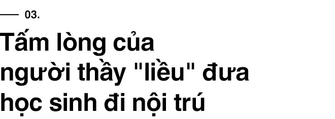 Chuyện cổ tích có thật về người thầy hiệu trưởng - cha nuôi của cậu bé tí hon 10 tuổi nặng 3,9 kg Chuyện cổ tích có thật về người thầy hiệu trưởng - cha nuôi của cậu bé tí hon 10 tuổi nặng 3,9 kg