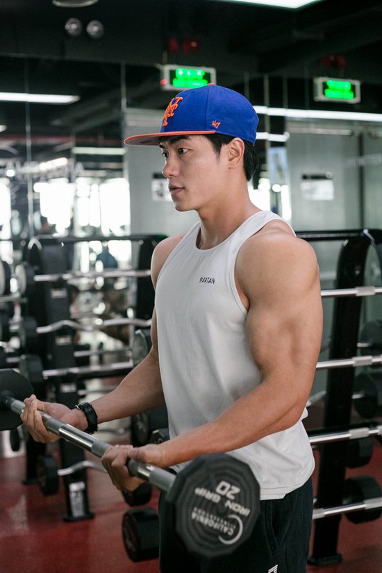 Góc khuất phòng gym qua lời kể huấn luyện viên điển trai Góc khuất phòng gym qua lời kể huấn luyện viên điển trai
