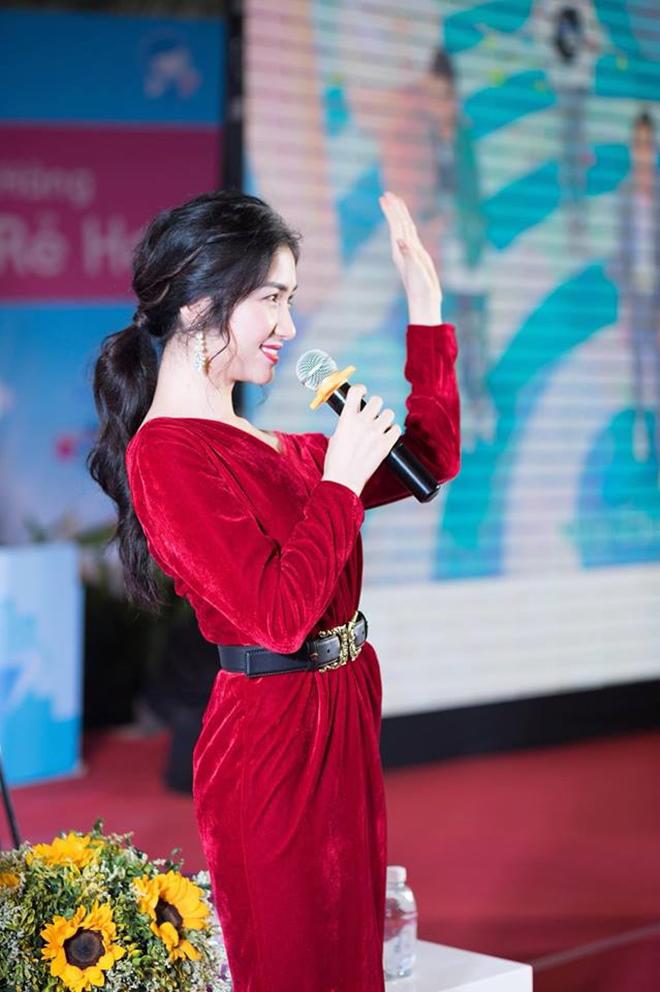 Hòa Minzy hoang mang kể lại câu chuyện bị Hội Thánh đức chúa trời tiếp cận khi đi hát