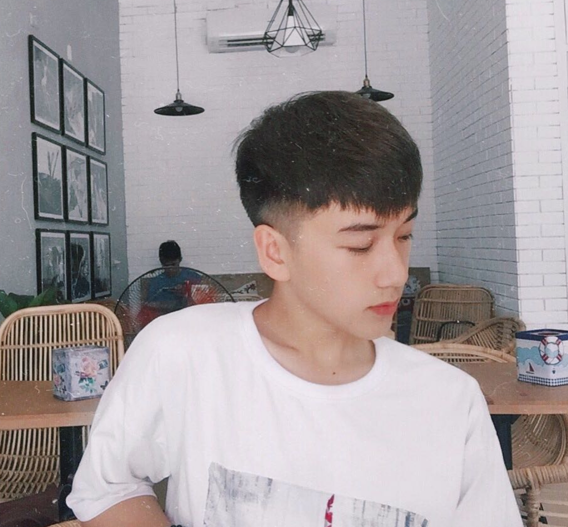 Hot boy mới của Nghệ An sinh năm 2001 đang khiến dân tình lùng sục: Cao 1m72, mặt baby hết ý!