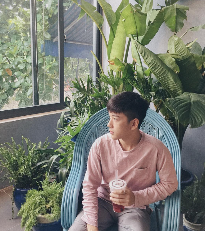 Hot boy mới của Nghệ An sinh năm 2001 đang khiến dân tình lùng sục: Cao 1m72, mặt baby hết ý! Hot boy mới của Nghệ An sinh năm 2001 đang khiến dân tình lùng sục: Cao 1m72, mặt baby hết ý!