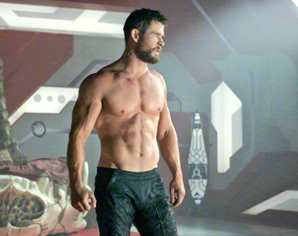 Dàn trai đẹp cực phẩm của Avengers: Từ Thor, Captain đến Thanos đều làm hàng triệu nàng xin chết