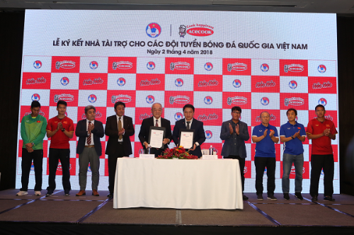 Ba đội tuyển bóng đá quốc gia có thêm nhà tài trợ mới