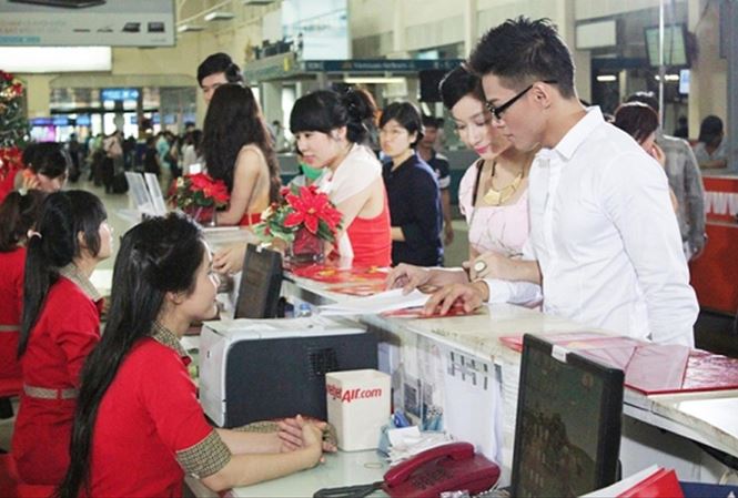 Vé máy bay nhảy loạn xạ dịp nghỉ lễ 30/4