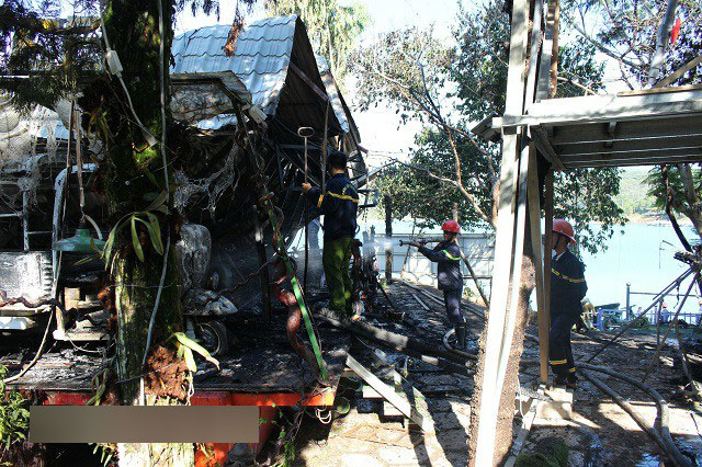 Cháy quán cà phê ở Đà Lạt, nhiều xe cổ quý hiếm bị thiêu rụi