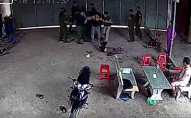 Làm rõ thông tin liên quan clip công an đánh người