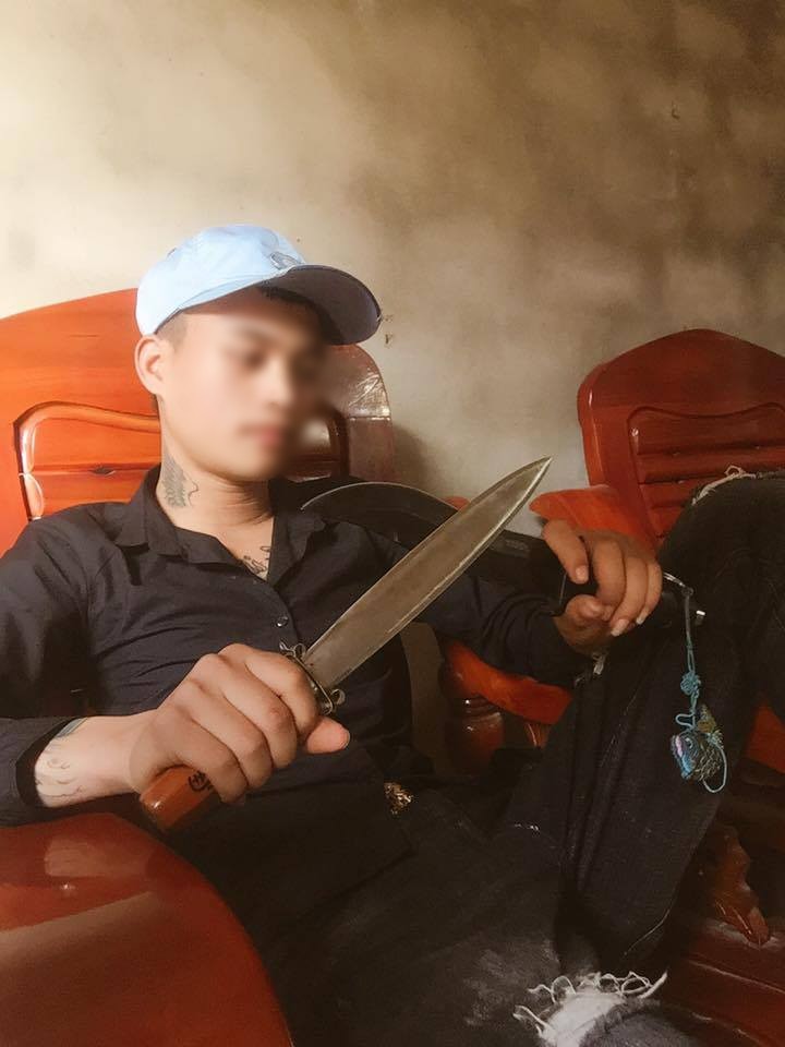 Nam thanh niên khai đâm chết bạn gái 17 tuổi trước cổng trường vì dám livestream khi đi karaoke với người khác