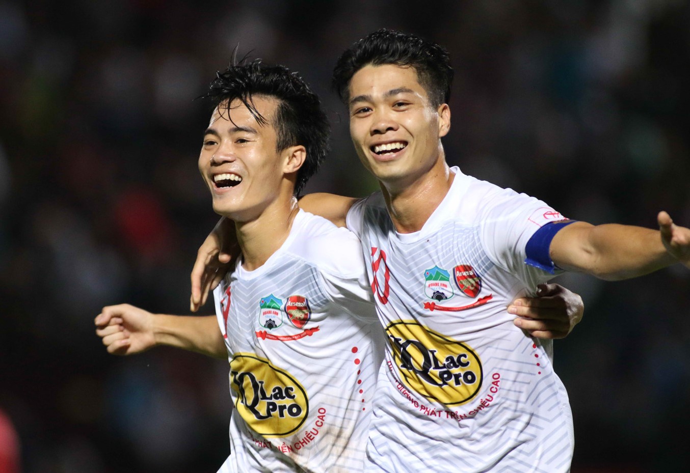 Công Phượng lập cú đúp, HAGL quật ngã Quảng Nam FC