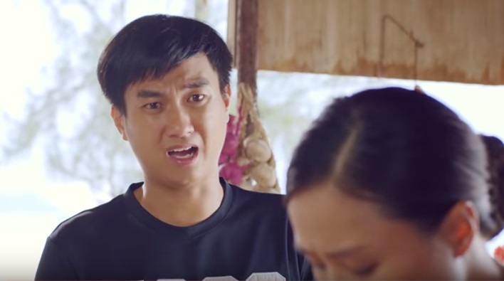 Cả một đời ân oán tập 39: Dung chết lặng khi Bình nghi ngờ thân phận của mình có liên quan đến Vũ gia Cả một đời ân oán tập 39: Dung chết lặng khi Bình nghi ngờ thân phận của mình có liên quan đến Vũ gia