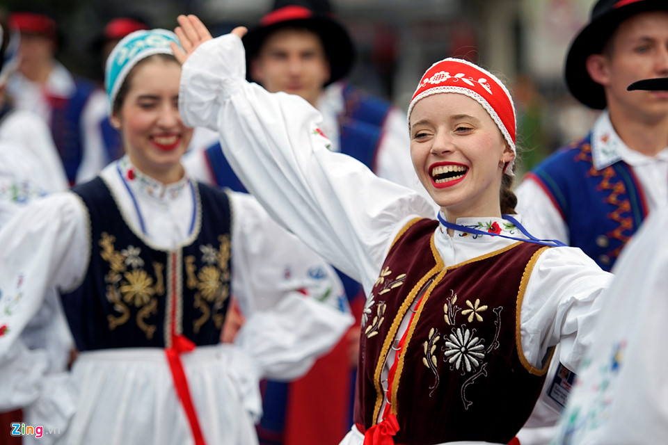 Lễ hội đường phố đặc sắc tại Festival Huế