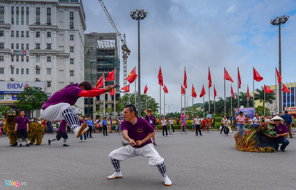 Lễ hội đường phố đặc sắc tại Festival Huế