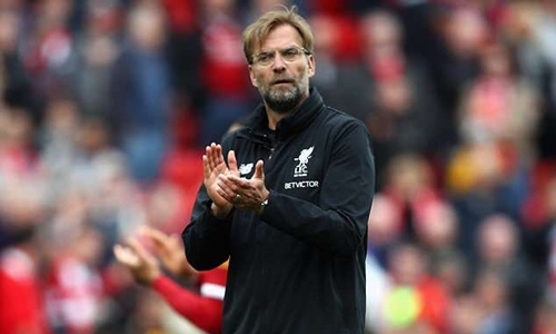 Klopp phàn nàn khi Salah liên tục bị triệt hạ