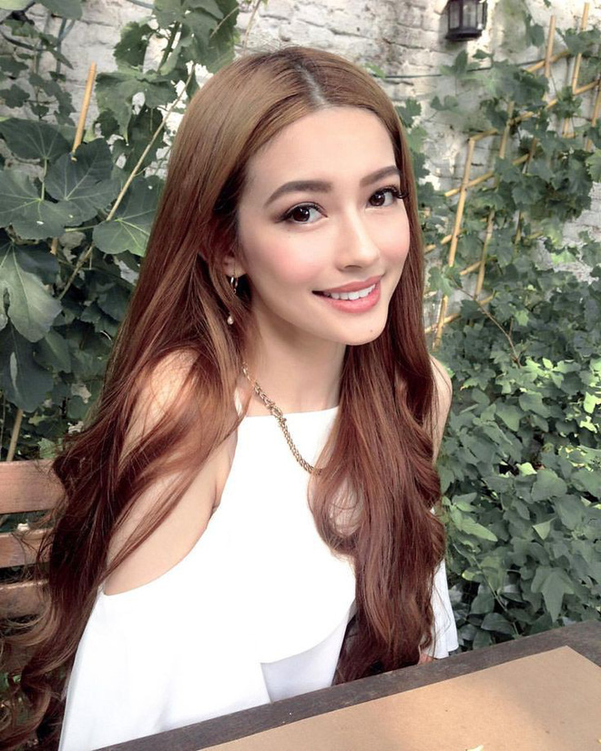 Cô gái gốc Việt khiến dân tình phát ghen vì xinh như công chúa tóc mây lại có người yêu đẹp trai như hoàng tử Cô gái gốc Việt khiến dân tình phát ghen vì xinh như công chúa tóc mây lại có người yêu đẹp trai như hoàng tử