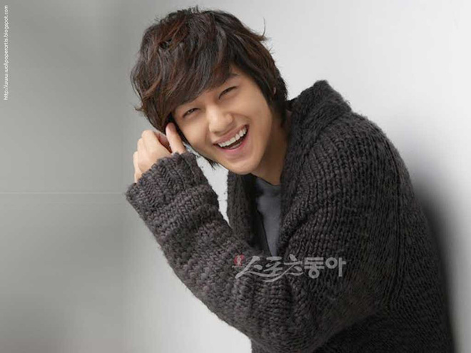 Chàng Gốm: Kim Bum: Có tài, có sắc vẫn mãi loay hoay tìm danh vọng và chuyện tình gây tranh cãi với 2 mỹ nhân Chàng Gốm: Kim Bum: Có tài, có sắc vẫn mãi loay hoay tìm danh vọng và chuyện tình gây tranh cãi với 2 mỹ nhân