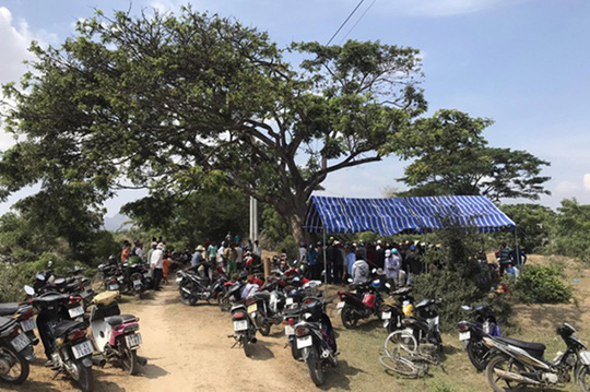 Đi đưa tang cháu, chú bị tàu lửa tông chết