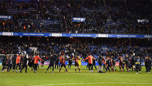 Messi lập hat-trick, Barca đăng quang La Liga sớm bốn trận