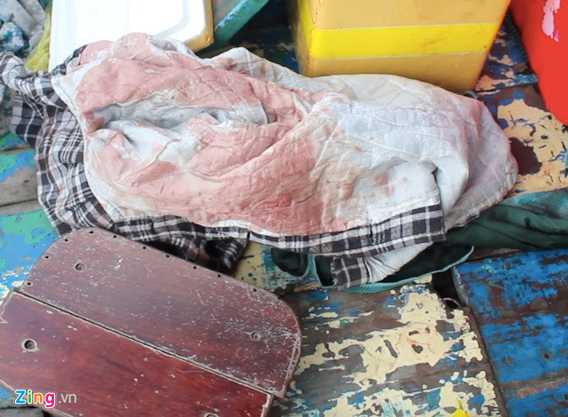 Tìm thấy thi thể người phụ nữ lái đò nghi bị giết, cướp