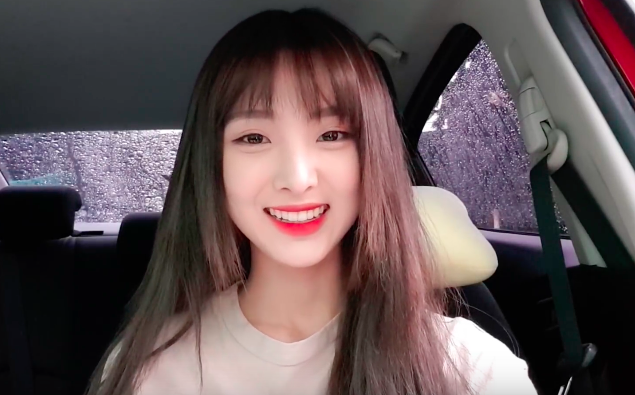 Không hổ danh hot girl hàng đầu Thái Lan, Nene tung clip cover Em gái mưa bằng tiếng Việt cực ngọt