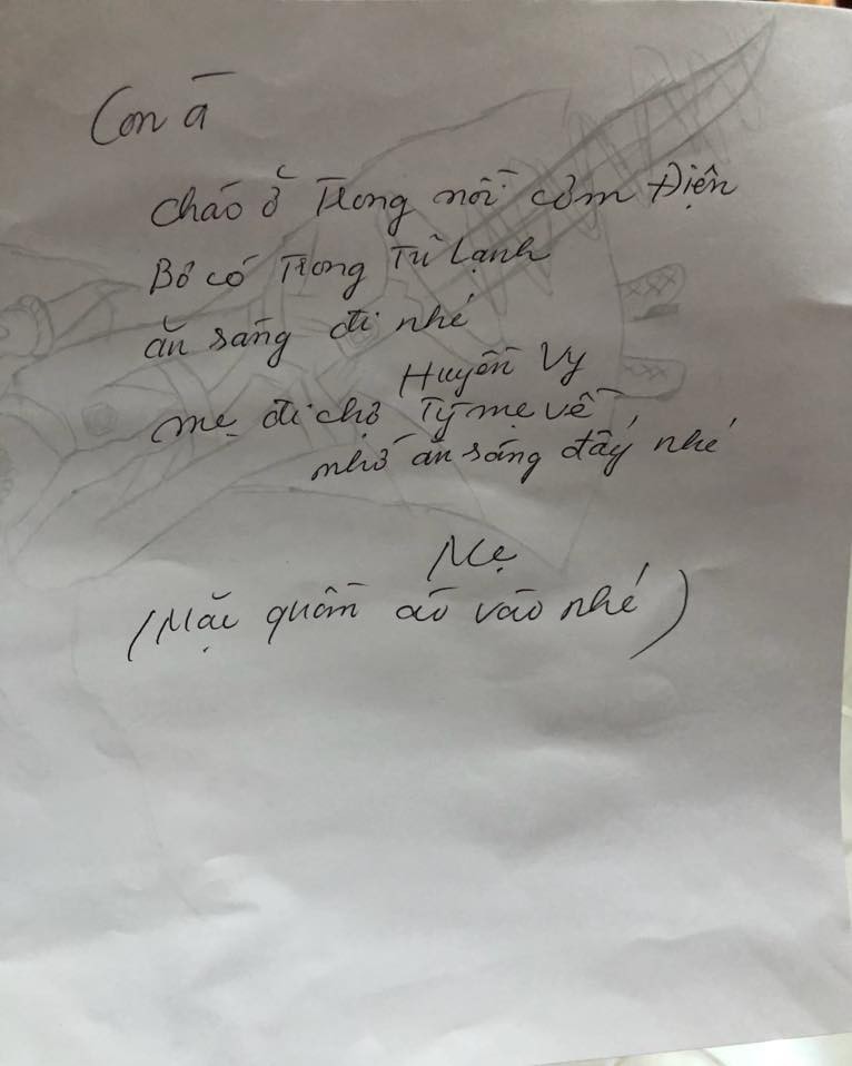 Điện thoại có xịn xò bao nhiêu chăng nữa thì bố mẹ vẫn cứ thích viết giấy dặn dò con cái thế này đây!