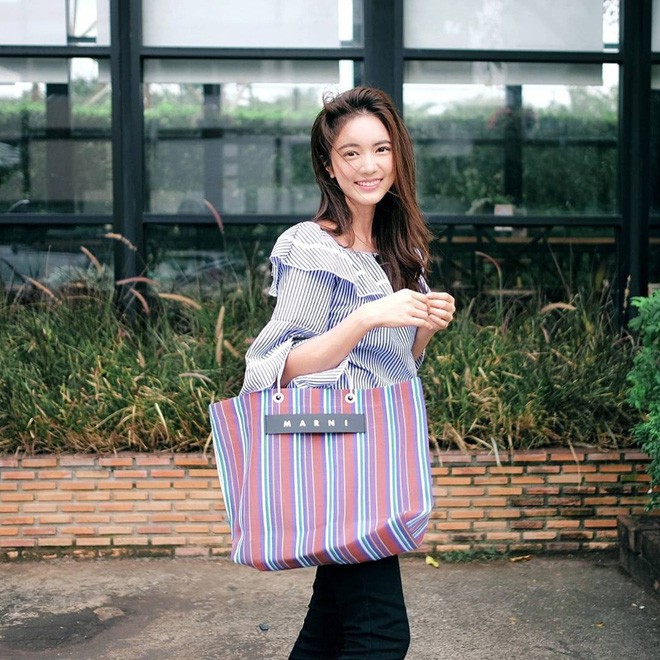 Loạt ảnh bắt trọn thần thái đỉnh cao và nụ cười toả nắng của nàng thơ Thái Lan