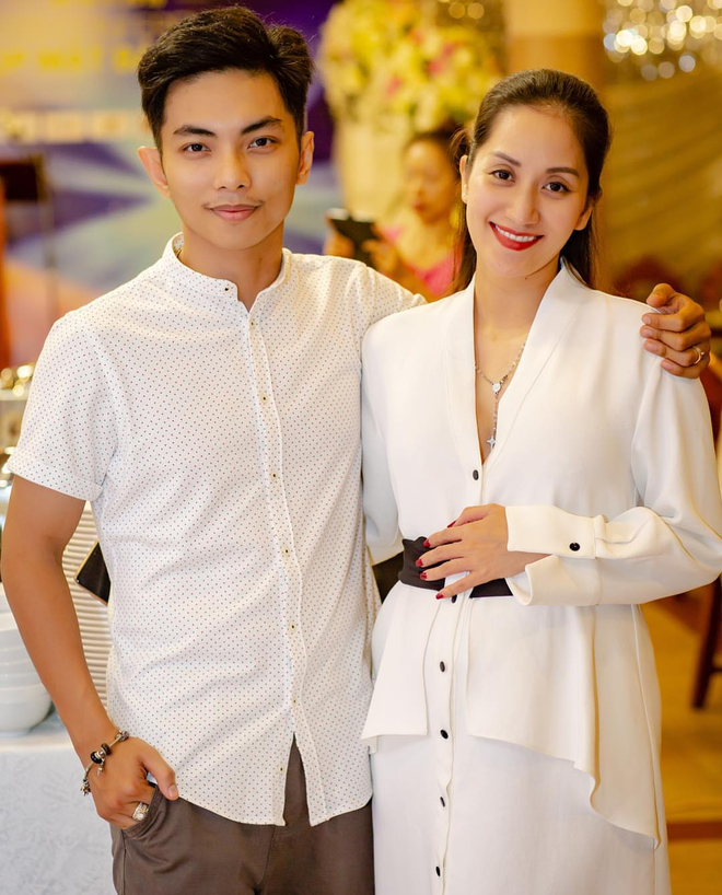 Khánh Thi tiết lộ giới tính con thứ hai trước ngày lâm bồn Khánh Thi tiết lộ giới tính con thứ hai trước ngày lâm bồn