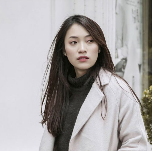 Để ý mới thấy dạo này trông Khánh Vy ra dáng quá, thần thái quyến rũ chẳng thua kém gì ai!