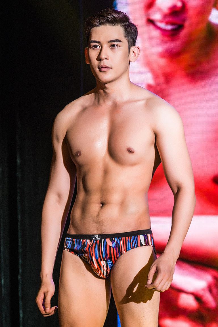 Minh Trung lọt top 5 Mister International