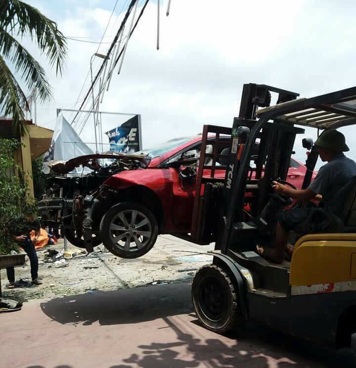 Hải Phòng: Xe ô tô phát nổ tan tành trong đêm, nghi bị gài mìn