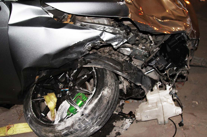 Ôtô tông hàng loạt xe máy, 5 người bị hất văng