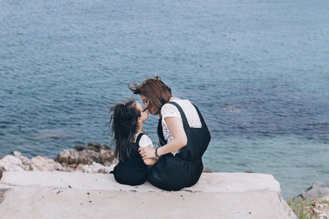 Kiên quyết tự mình sinh con, đến giờ tôi mới nhận ra cuộc sống của mẹ đơn thân chẳng dễ dàng gì