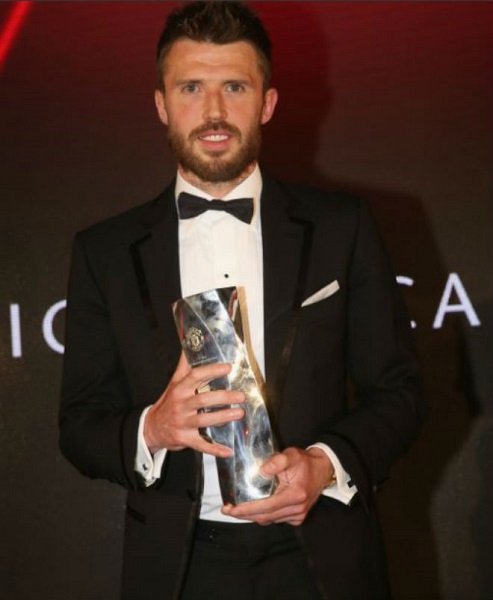 Lập kỷ lục khó tin, De Gea đi vào lịch sử MU