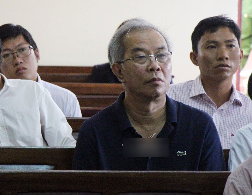 Diễn biến bất ngờ tại toà xử cựu GĐ ngân hàng và đại gia thuỷ sản