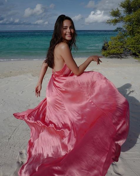 Bí kíp phối đồ đi biển đẳng cấp cho chị em đảm bảo lên hình check in đẹp long lanh