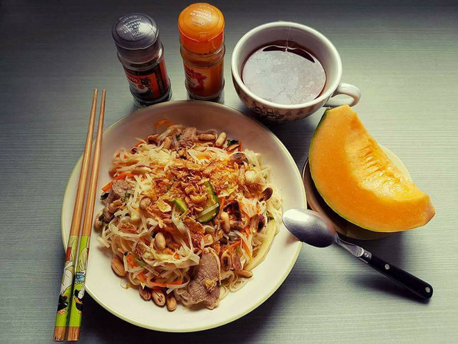 Chăm vợ bầu, chồng trổ tài nấu ăn đỉnh cao như MasterChef - vợ đẻ rồi vẫn đam mê vào bếp