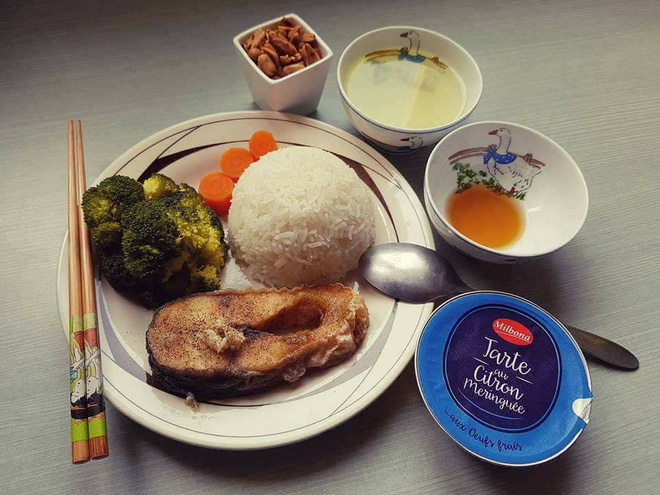 Chăm vợ bầu, chồng trổ tài nấu ăn đỉnh cao như MasterChef - vợ đẻ rồi vẫn đam mê vào bếp Chăm vợ bầu, chồng trổ tài nấu ăn đỉnh cao như MasterChef - vợ đẻ rồi vẫn đam mê vào bếp