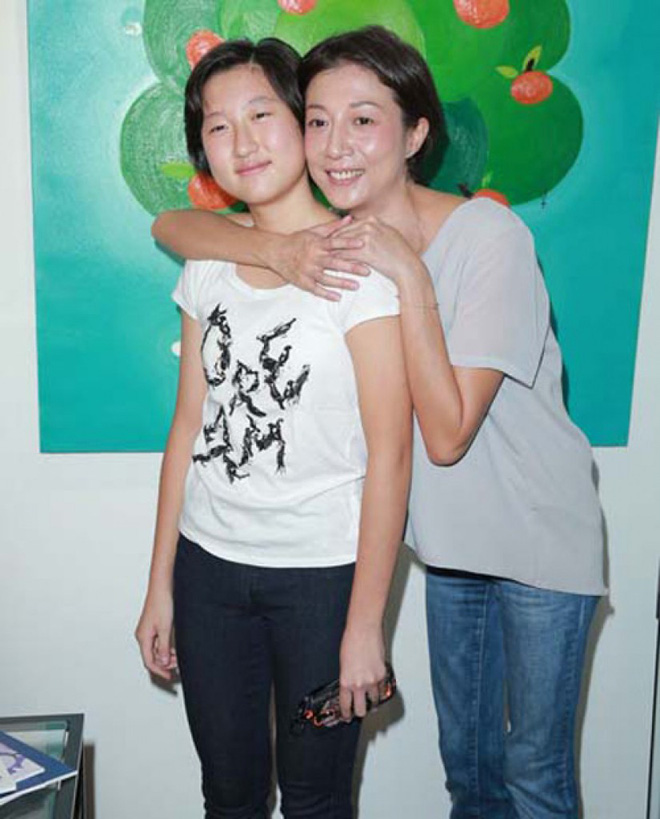 Hoa hậu châu Á và cuộc sống đau đớn vì Thành Long bỏ rơi, con gái nổi loạn