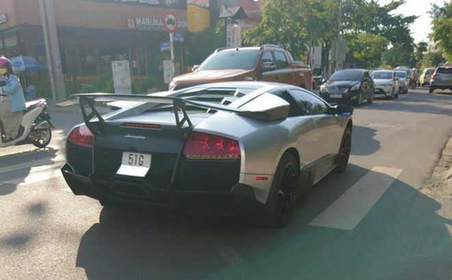 Ông chủ cafe Trung Nguyên tậu Lamborghini Murcielago SV độc nhất Việt Nam Ông chủ cafe Trung Nguyên tậu Lamborghini Murcielago SV độc nhất Việt Nam