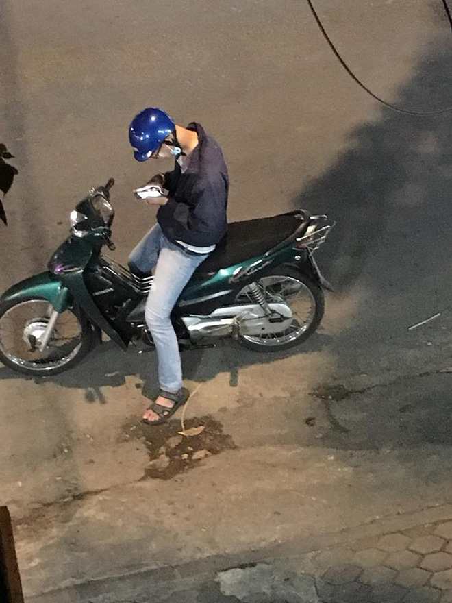 Chàng trai câm điếc bị bạn gái quen qua mạng bùng kèo, cho địa chỉ nhà ảo khiến dân mạng thương cảm