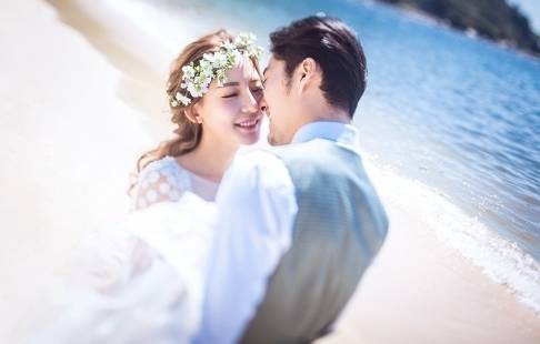 Lương tháng 5 triệu đòi chụp ảnh cưới hàng chục triệu, cô nàng không những bị người yêu chia tay mà chị em còn lên án